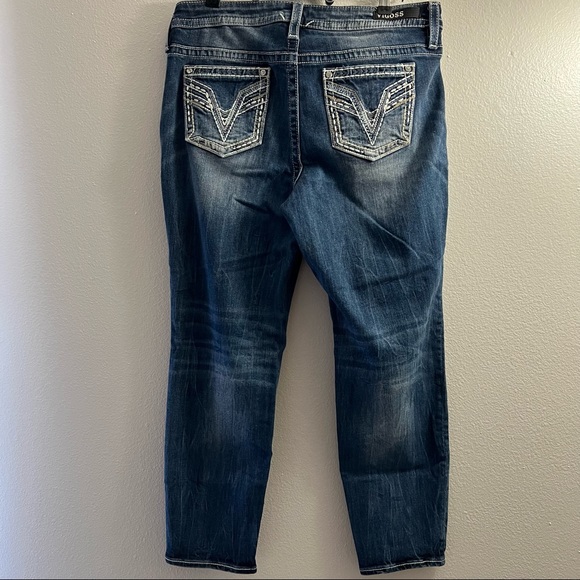 Vigoss- jeans faded w/embellishments, Chelsea Boyfriend/ Heritage Fit style - Picture 2 of 3